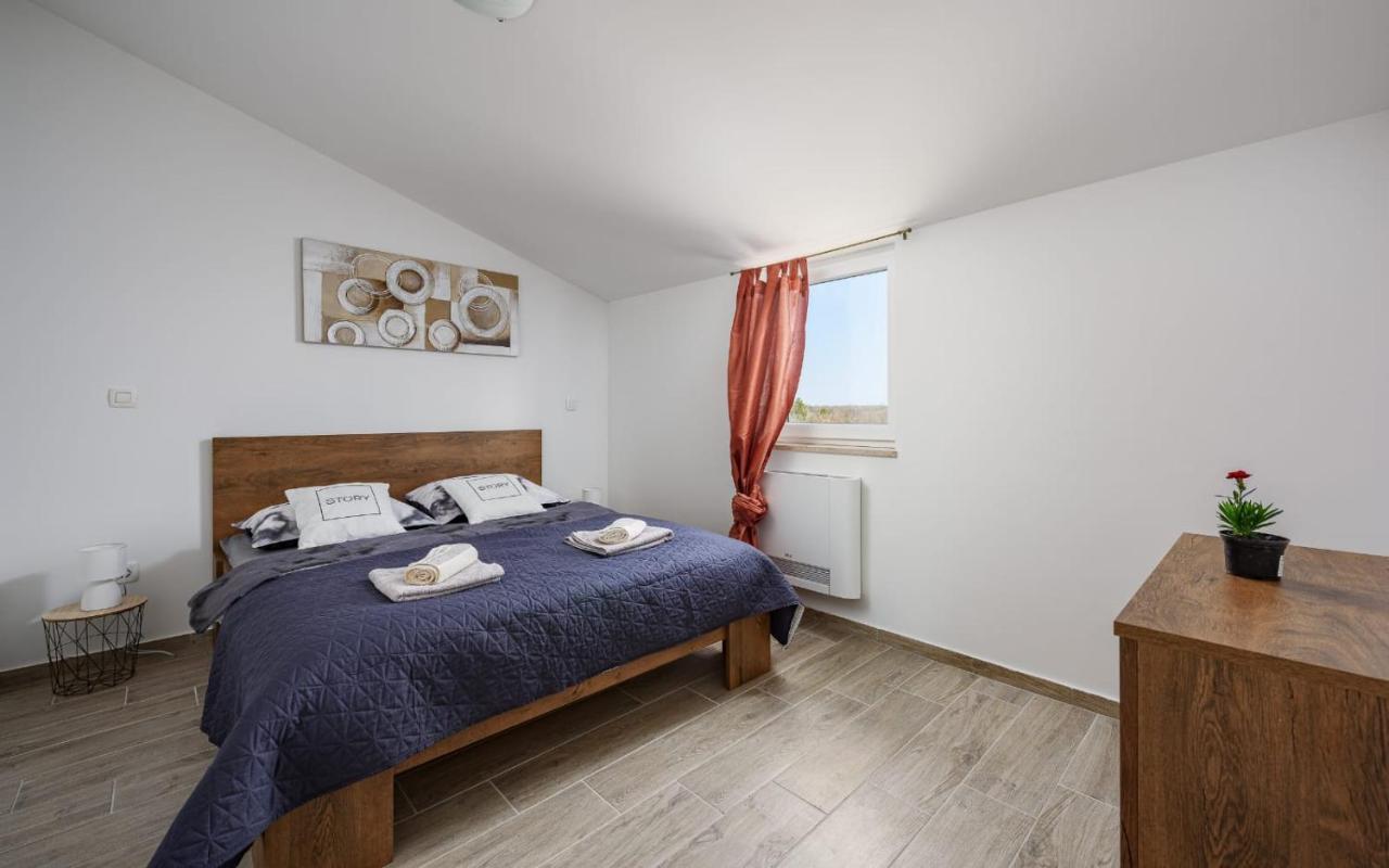 Apartments Valeria Divšići Eksteriør billede