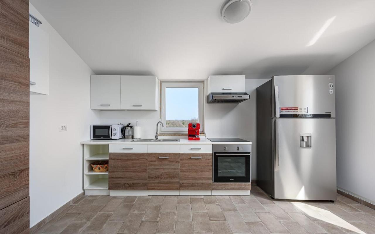 Apartments Valeria Divšići Eksteriør billede