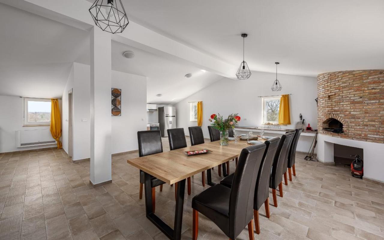 Apartments Valeria Divšići Eksteriør billede