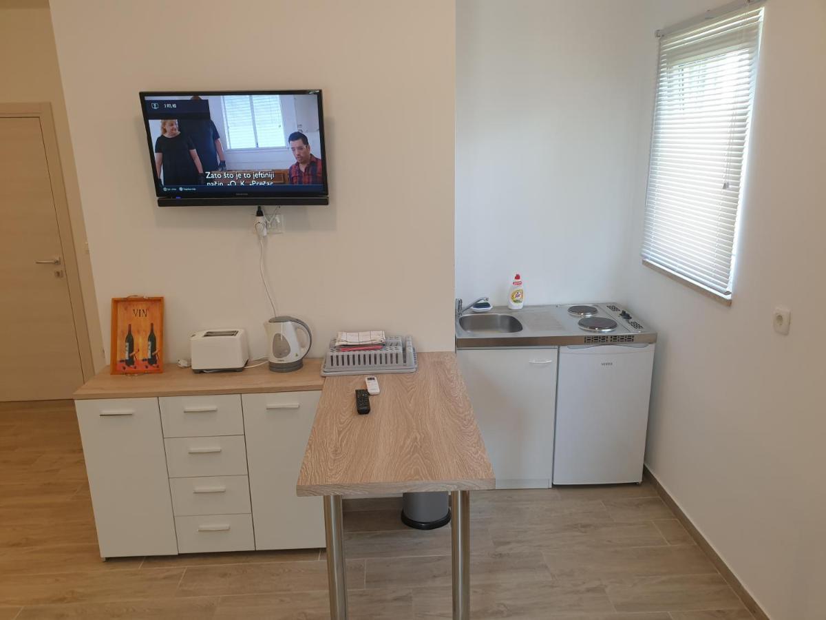 Apartments Valeria Divšići Eksteriør billede
