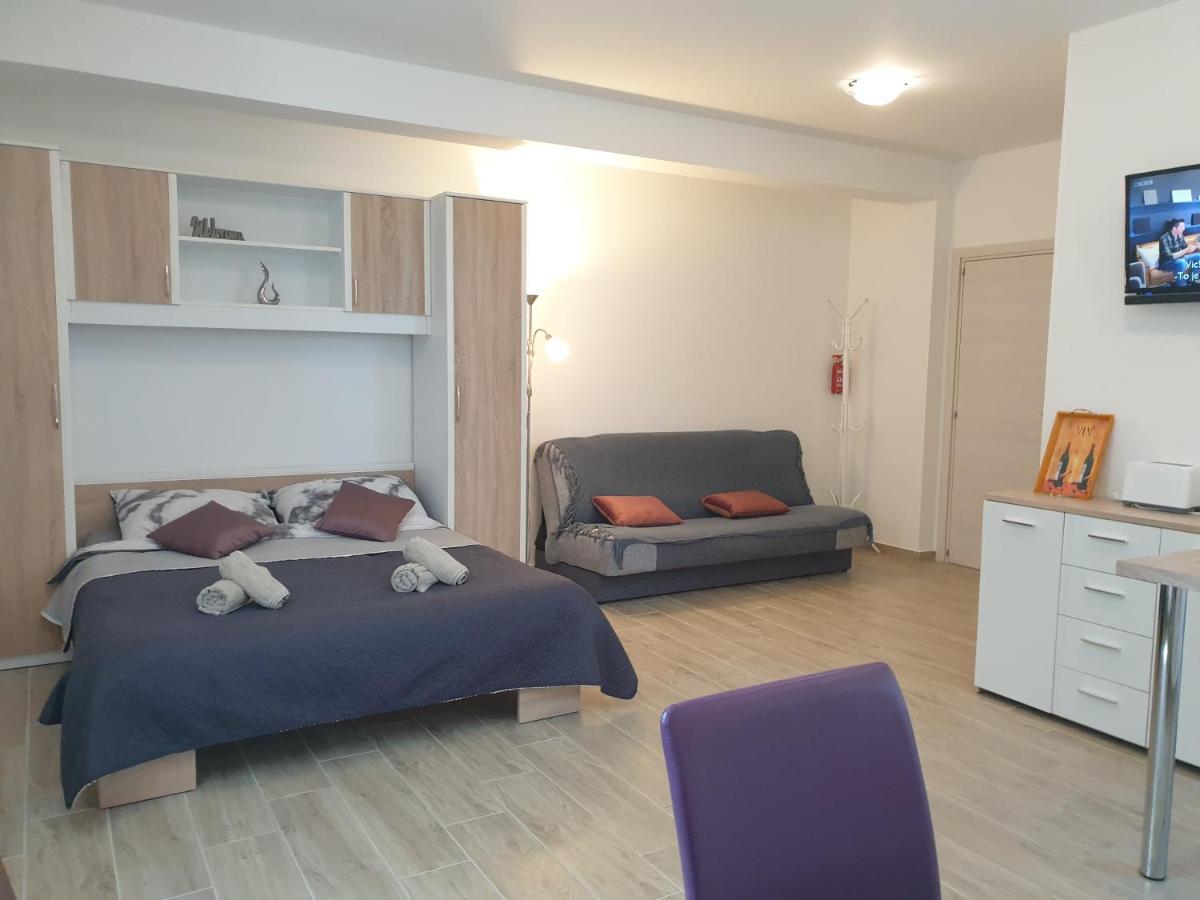 Apartments Valeria Divšići Eksteriør billede