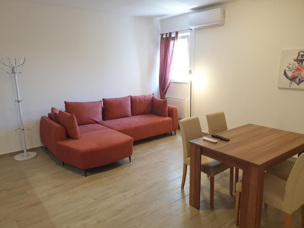 Apartments Valeria Divšići Eksteriør billede